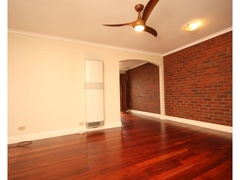 3/4 Apsley Street, Glenroy VIC 3046