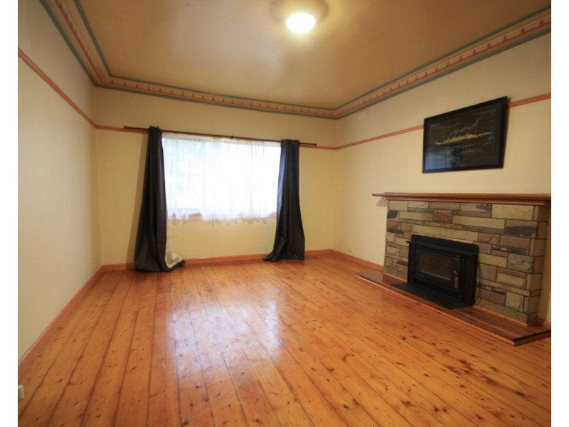 76 Plumpton Avenue, Glenroy VIC 3046