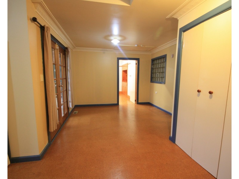 76 Plumpton Avenue, Glenroy VIC 3046