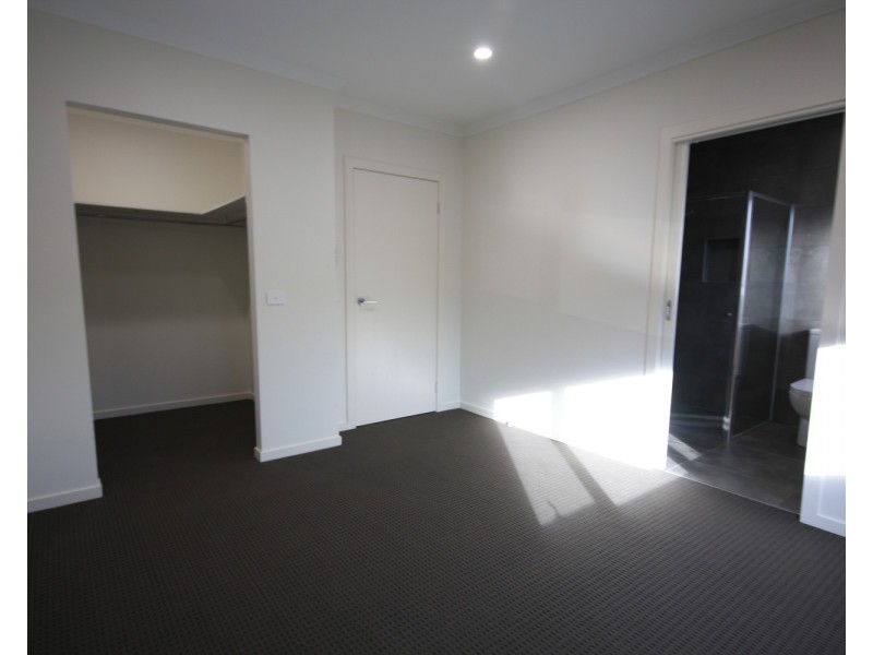 1/10 LANGTON Street, Glenroy VIC 3046