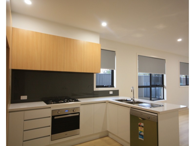 2/10 Langton Street, Glenroy VIC 3046