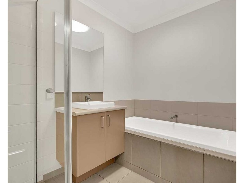 21 Arlington Park Parade, Mickleham VIC 3064