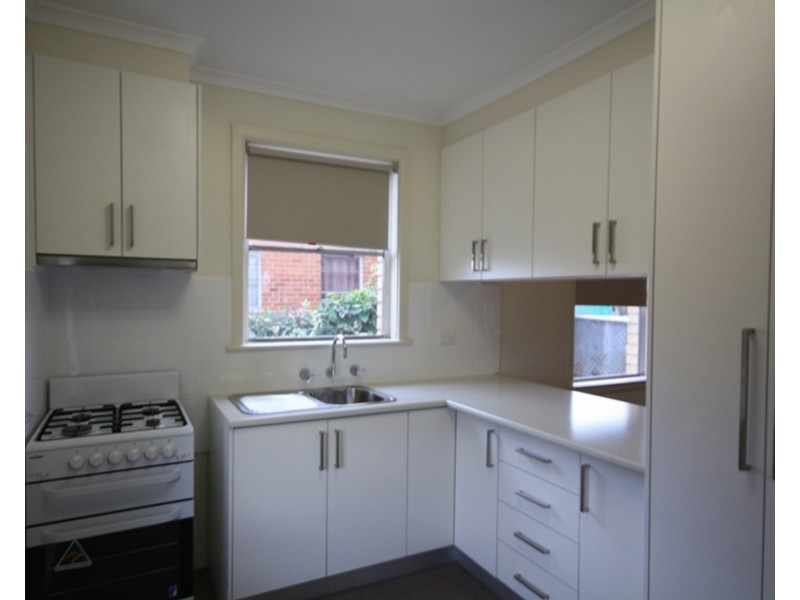 9 Emu Parade, Jacana VIC 3047