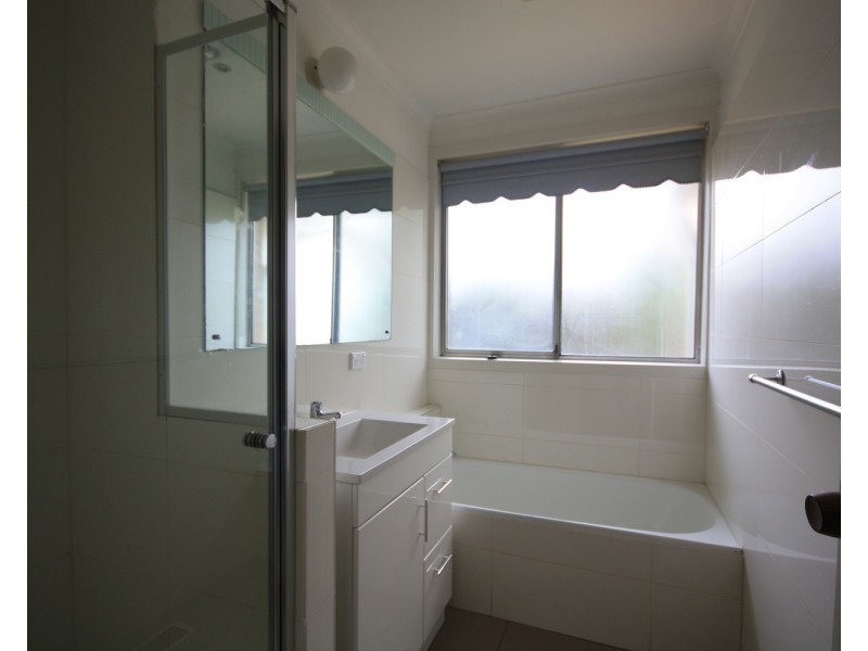 1 Hocter Close, Gladstone Park VIC 3043