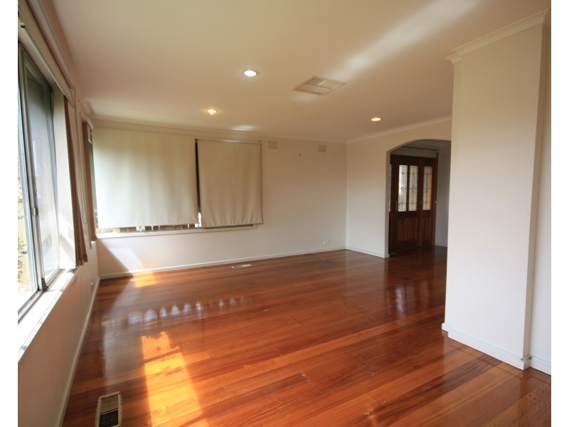 1 Hocter Close, Gladstone Park VIC 3043