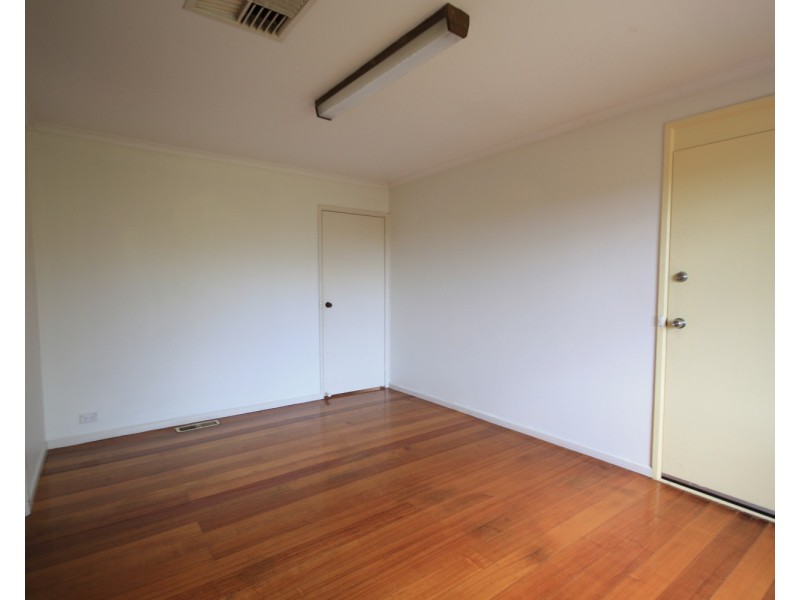 1 Hocter Close, Gladstone Park VIC 3043