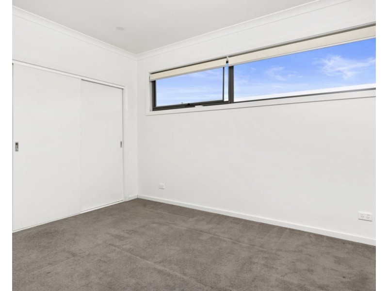 6/7 Gladstone Parade, Glenroy VIC 3046