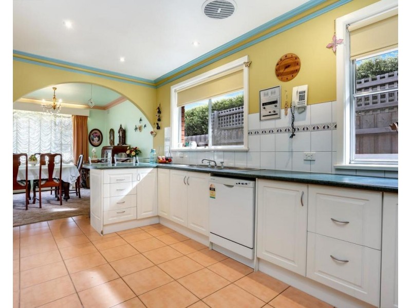 32 Finchley Avenue, Glenroy VIC 3046