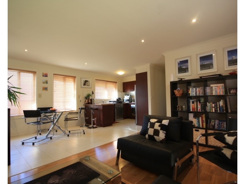 1/4-8 Mladen Court, Coolaroo VIC 3048