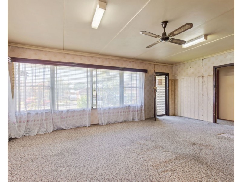 43 Morwell Crescent, Dallas VIC 3047