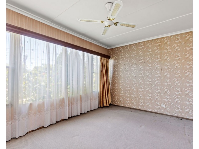 43 Morwell Crescent, Dallas VIC 3047