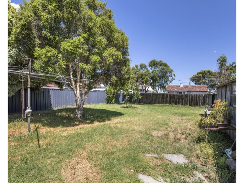43 Morwell Crescent, Dallas VIC 3047