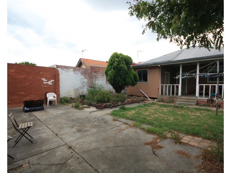 5 Anketell Street, Coburg VIC 3058