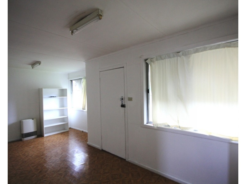 13 Moss Court, Glenroy VIC 3046