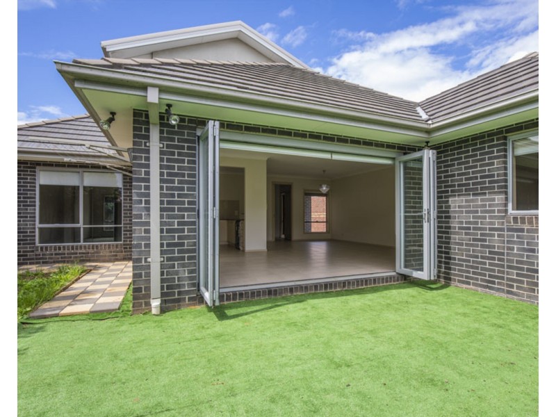 2/61 Maude Avenue, Glenroy VIC 3046