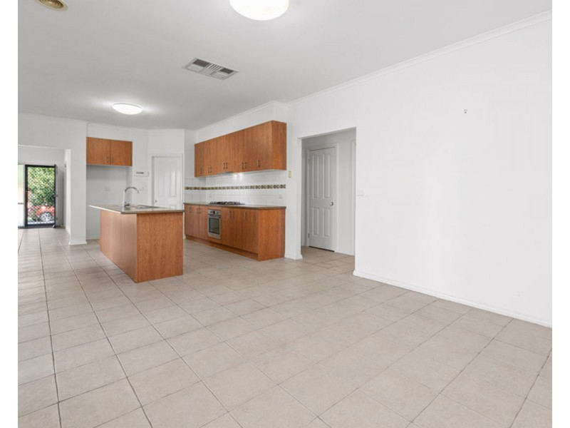 9 Eades Way, Craigieburn VIC 3064