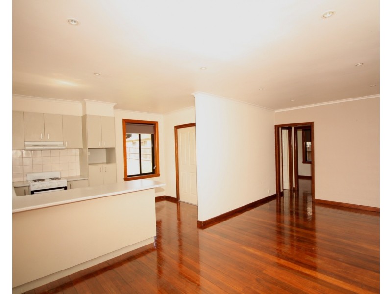 26 Sunset Boulevard, Jacana VIC 3047