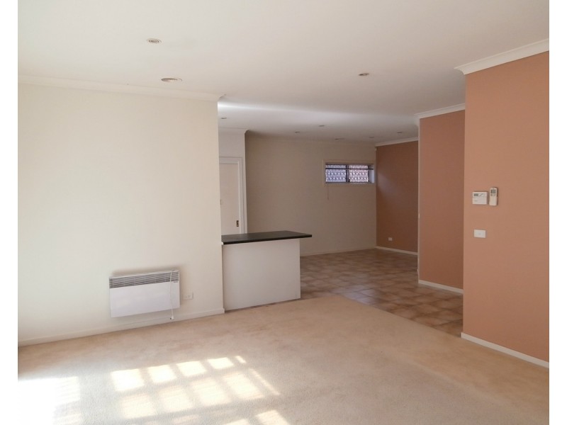 1/180 Glenroy Road, Glenroy VIC 3046