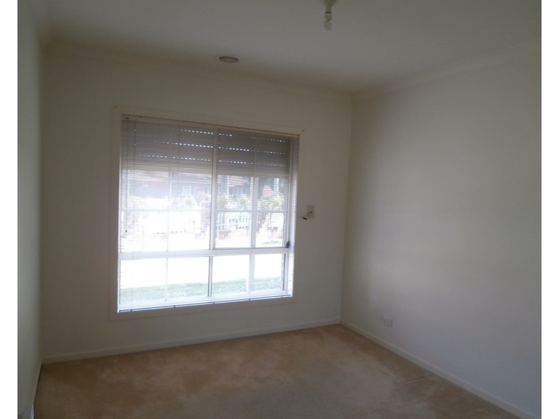 1/180 Glenroy Road, Glenroy VIC 3046