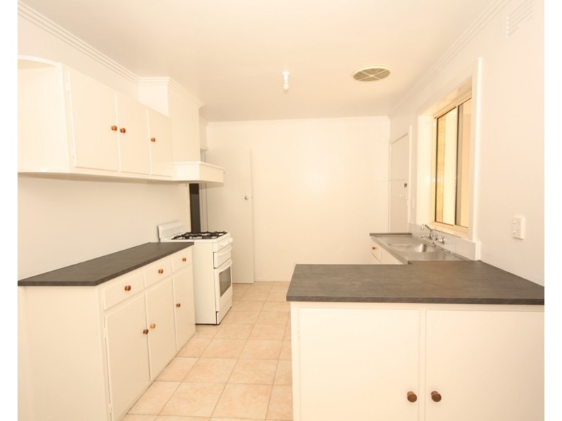 2 Glen Street, Glenroy VIC 3046