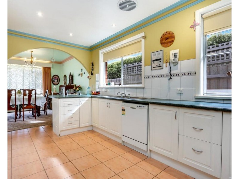 32 Finchley Avenue, Glenroy VIC 3046