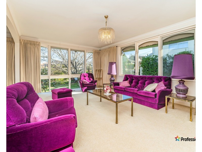 2 Endeavour Crescent, Westmeadows VIC 3049