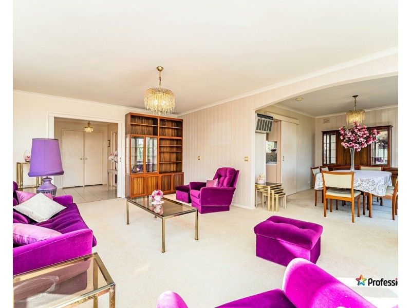 2 Endeavour Crescent, Westmeadows VIC 3049