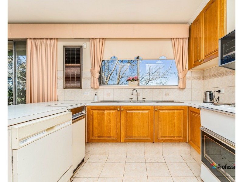 2 Endeavour Crescent, Westmeadows VIC 3049