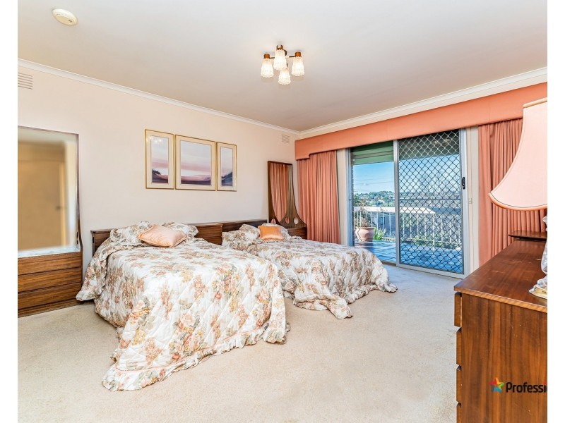 2 Endeavour Crescent, Westmeadows VIC 3049