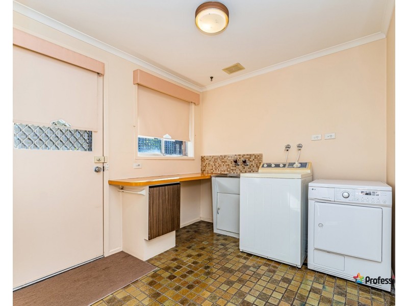 2 Endeavour Crescent, Westmeadows VIC 3049