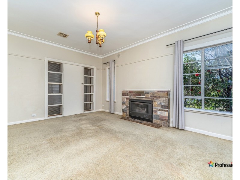 15 Granville Street, Glenroy VIC 3046