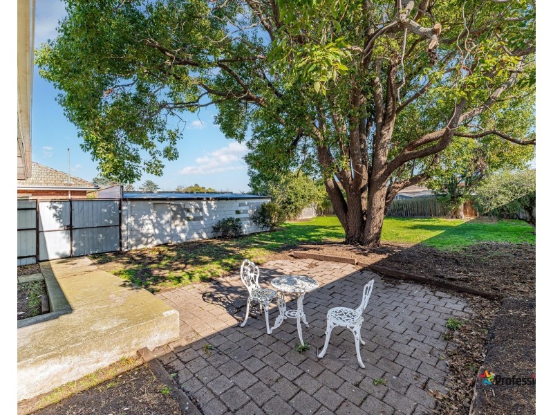 15 Granville Street, Glenroy VIC 3046