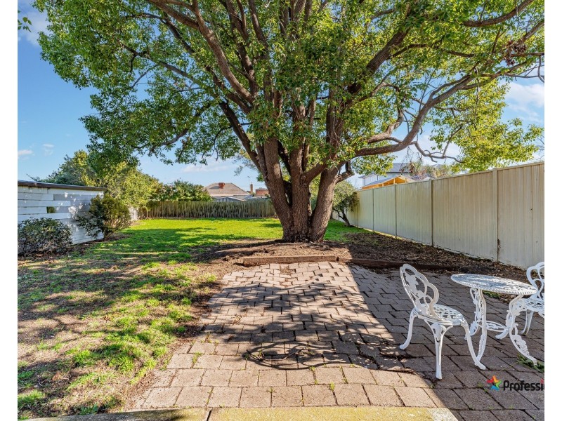 15 Granville Street, Glenroy VIC 3046