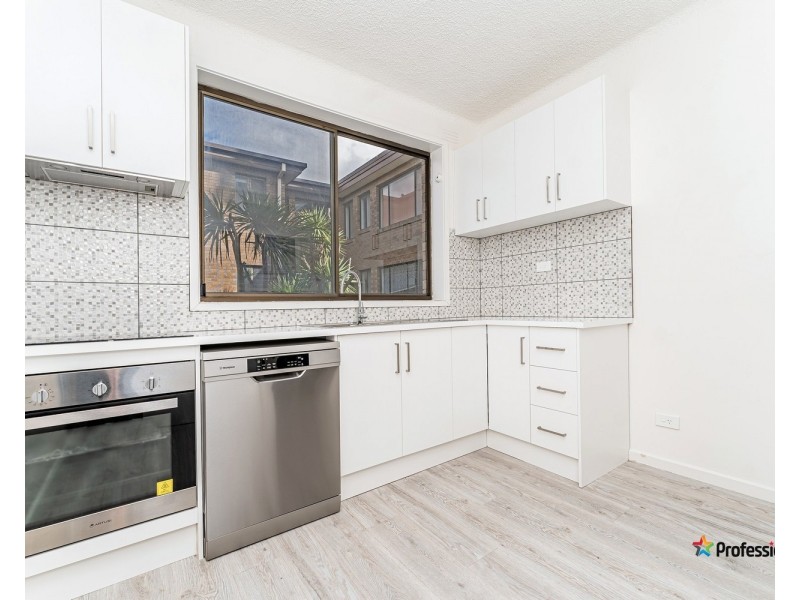 2/2 Chapman Avenue, Glenroy VIC 3046