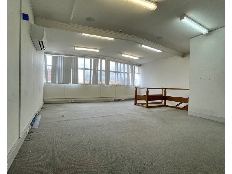 812 Pascoe Vale Road, Glenroy VIC 3046