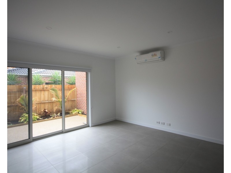 2/66 Belair Avenue, Glenroy VIC 3046