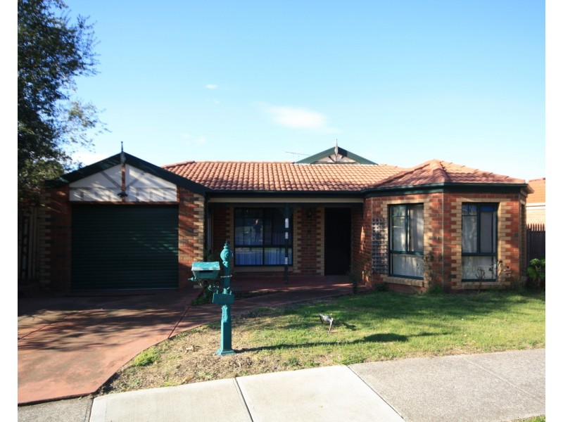 114 Roxburgh Park Drive, Roxburgh Park VIC 3064