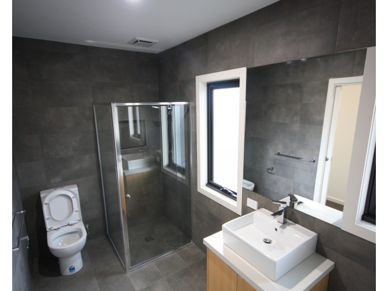 1/10 LANGTON Street, Glenroy VIC 3046