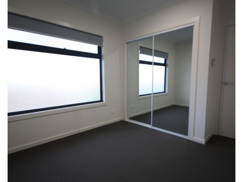 1/10 LANGTON Street, Glenroy VIC 3046