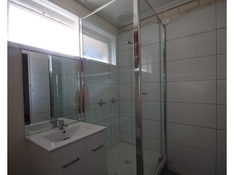 15/9-11 Chris Court, Oak Park VIC 3046