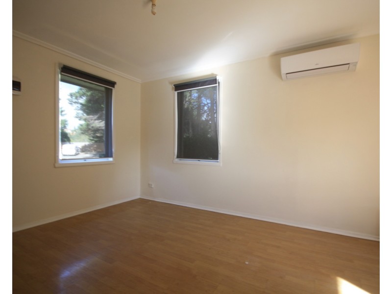 15/9-11 Chris Court, Oak Park VIC 3046