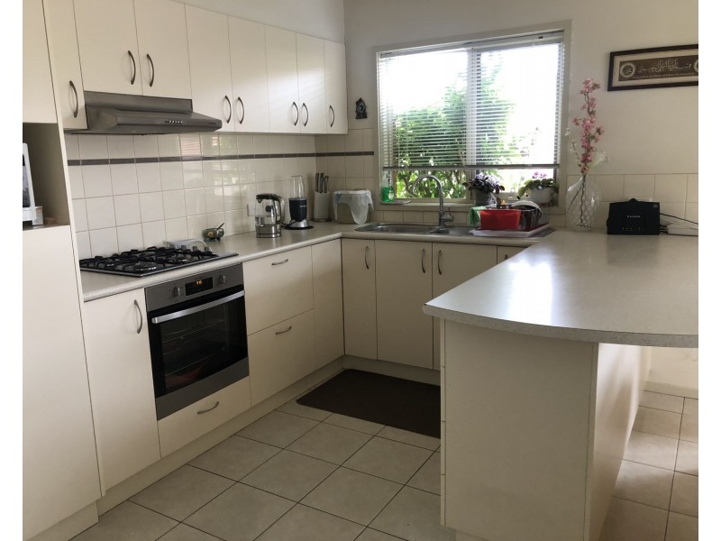 49A Station Road, Oak Park VIC 3046