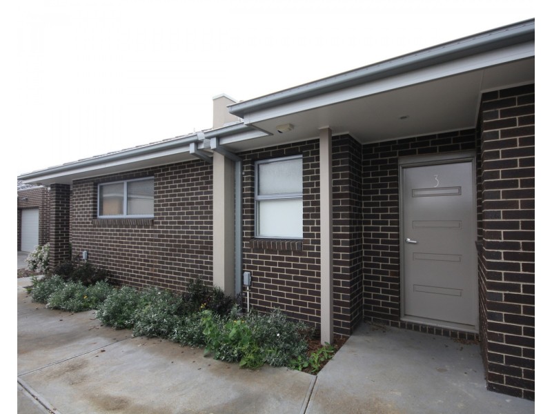 3/24 Larch Street, Thomastown VIC 3074