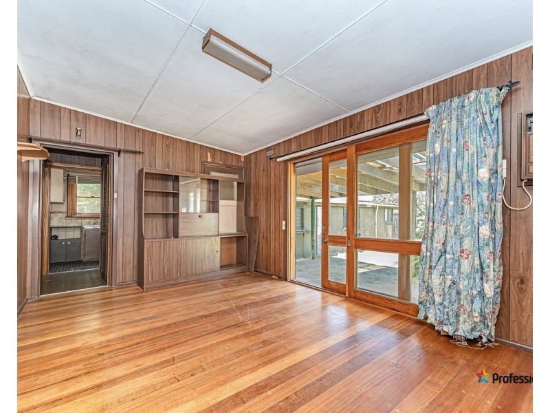 17 Anselm Grove, Glenroy VIC 3046