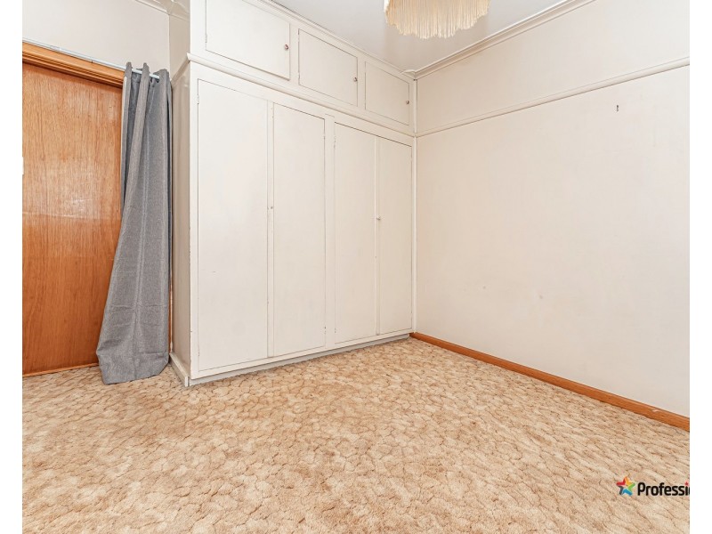 17 Anselm Grove, Glenroy VIC 3046