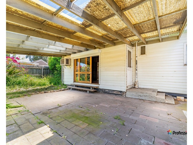 17 Anselm Grove, Glenroy VIC 3046