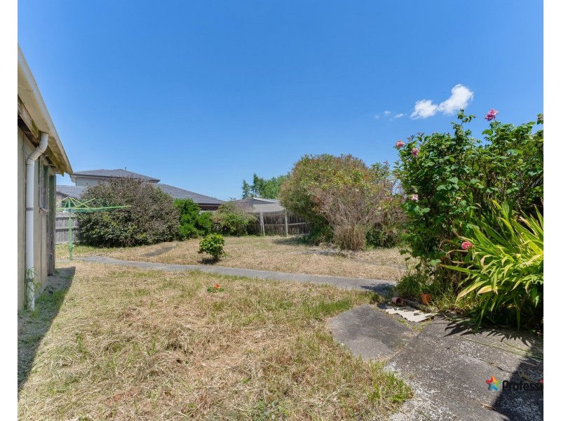 17 Anselm Grove, Glenroy VIC 3046