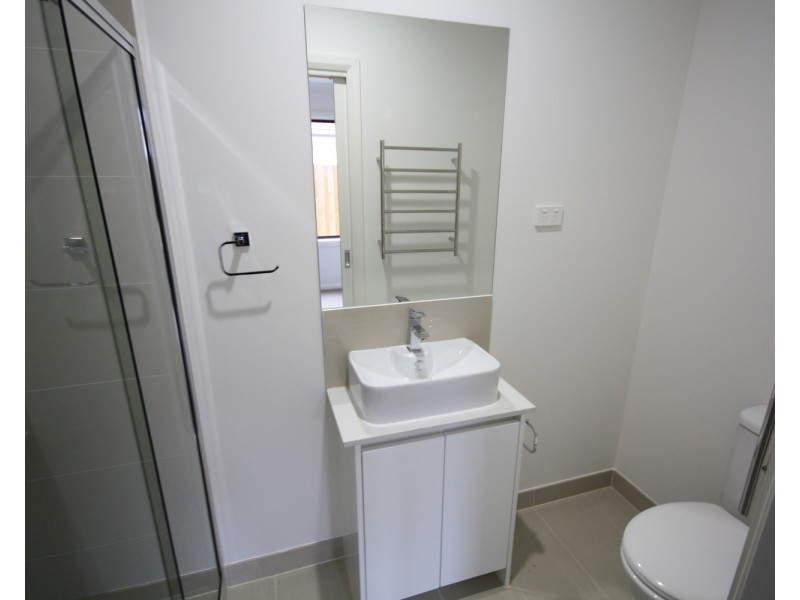 2/9 Lytton Street, Glenroy VIC 3046