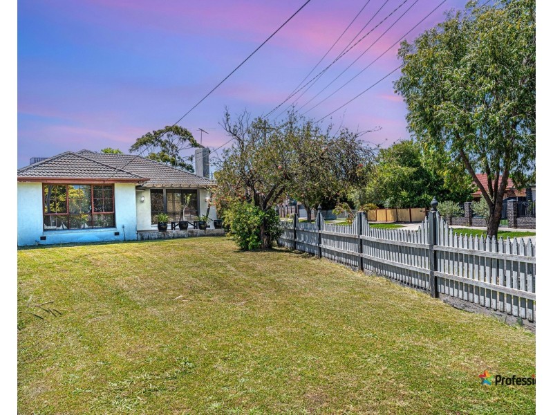 2 Milton Street, Glenroy VIC 3046