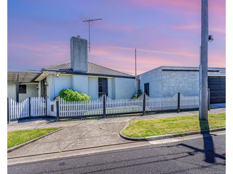 2 Milton Street, Glenroy VIC 3046